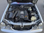Mercedes E 240-19