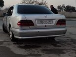 Mercedes E 280-5