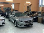 Hyundai Sonata-18