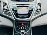 Hyundai Elantra-13