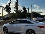 Hyundai Sonata-4