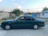 Mercedes E 240-2