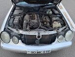 Mercedes E 200-4