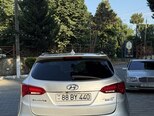 Hyundai Santa Fe-12