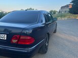 Mercedes E 240-3