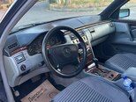 Mercedes E 240-13