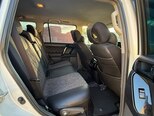 Toyota Land Cruiser Prado-9