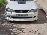 Opel Vectra-4