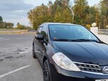 Nissan Tiida-4
