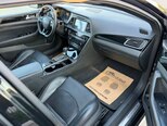 Hyundai Sonata-12