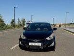 Hyundai Elantra-1
