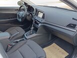 Hyundai Elantra-9