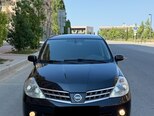 Nissan Tiida-2