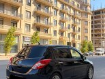 Nissan Tiida-8