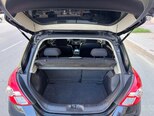 Nissan Tiida-15