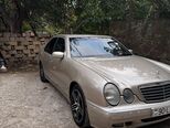 Mercedes E 220-6