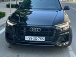Audi Q8-1