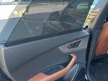 Audi Q8-11