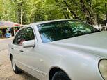 Mercedes E 200-5