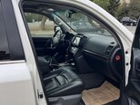 Toyota Land Cruiser-8