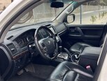 Toyota Land Cruiser-7