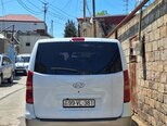 Hyundai H-1-2