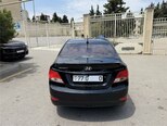 Hyundai Accent-7