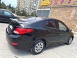 Hyundai Accent-9