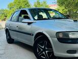 Opel Vectra-4