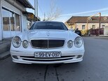 Mercedes E 320-1