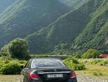 Mercedes E 220 d-4