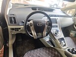 Toyota Prius-5