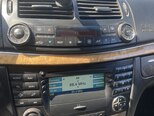 Mercedes E 220-11