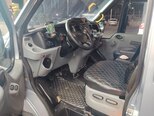 Ford Transit-9