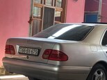 Mercedes E 200-2