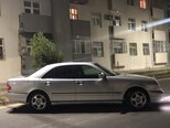 Mercedes E 200-3