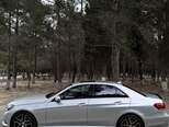 Mercedes E 220-4