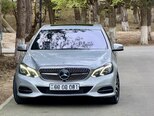 Mercedes E 220-1