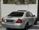 Mercedes E 320-11
