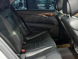Mercedes E 320-21