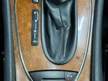 Mercedes E 320-23