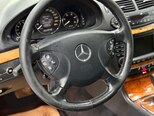Mercedes E 320-17