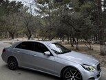 Mercedes E 220-3