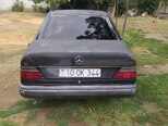 Mercedes 230 E-2
