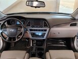 Hyundai Sonata-16