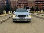 Mercedes E 220-1