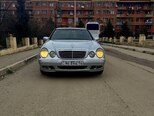 Mercedes E 220-12