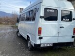 Mercedes 208 D-5