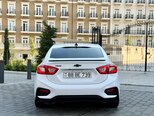 Chevrolet Cruze-12