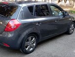 Kia Ceed-8